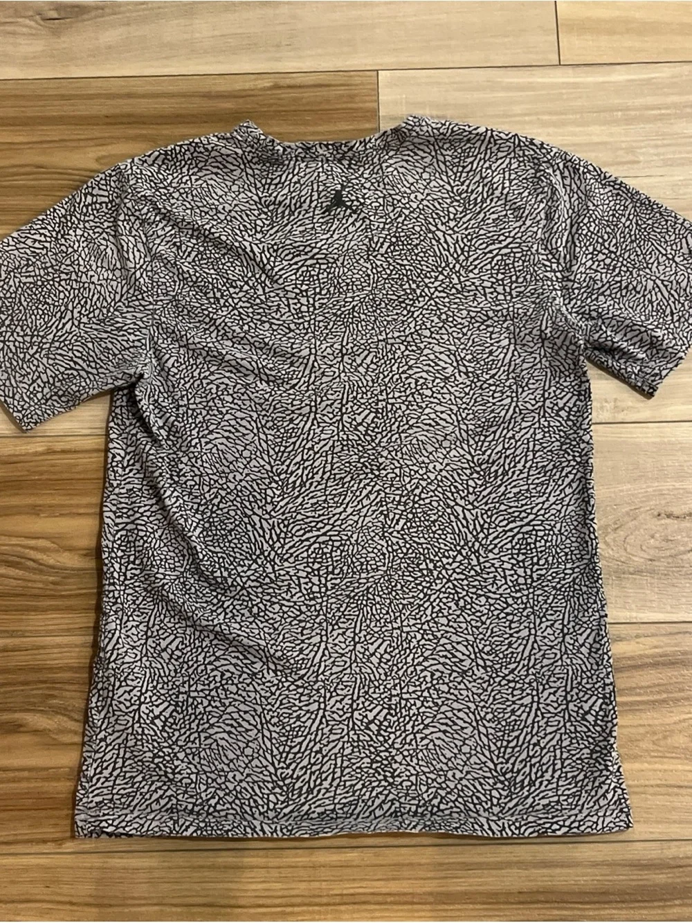 Air Jordan Gray Elephant Print T-shirt Size S Streetwear Retro Sneakerhead